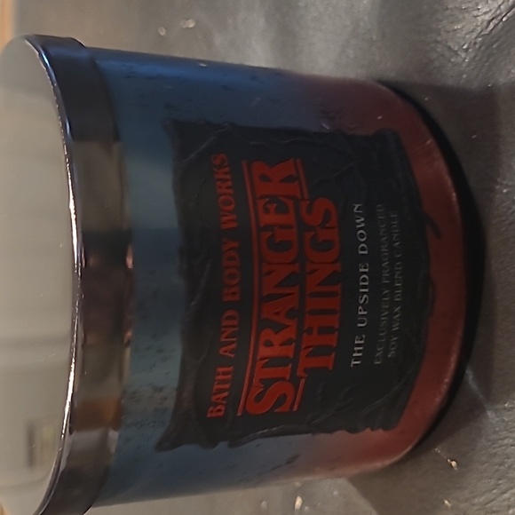 Limited edition Bath and Body works Stranger Things Candle - Picture 1 of 4